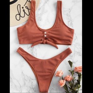 Salmon bikini with keyhole tie